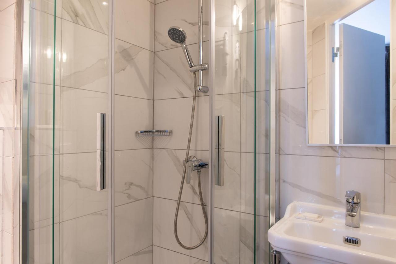 Small Double Room with Balcony,1124081550:JPEG